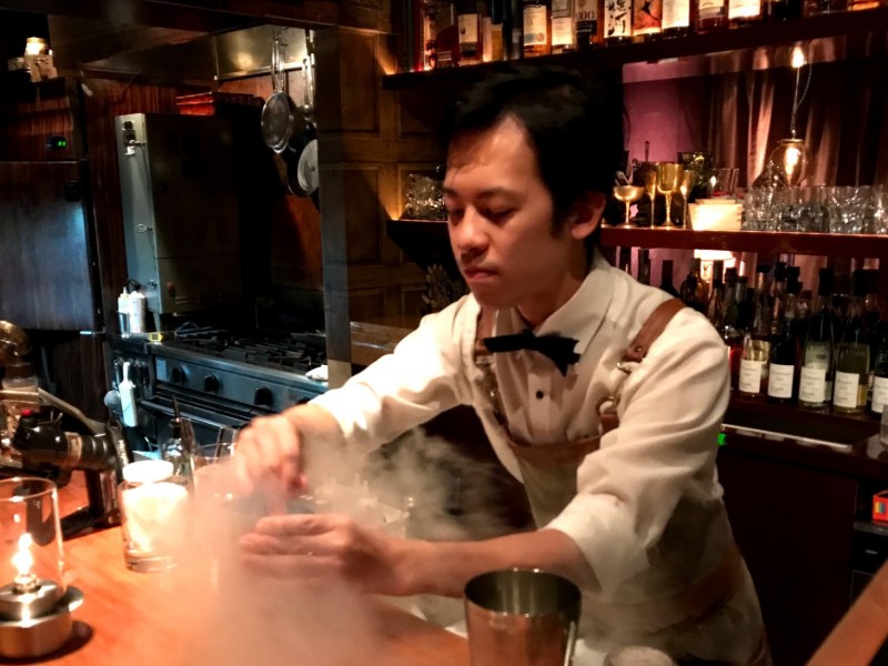 ชีวิตกลางคืนในรปปงหงิ @ Mixology